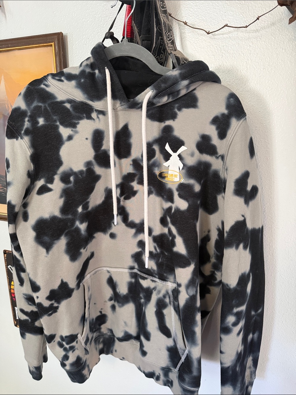 Dutch Bros Black & Gray Tie-Dye Pullover Hoodie